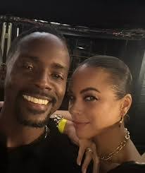 Edwina Lowe's Instagram, Twitter & Facebook