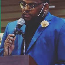 R.I.P to rapper Huey who had the hit single “Pop, Lock and Drop it”, he was  murdered late last night in his home town. Another sad tale of a young man  gone