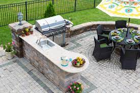 Curved or corner outdoor kitchens. Your Outdoor Kitchens Experts In Atlanta