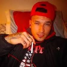 Reward:$1000 Wanted. Sequoyah Rosborough Cash reward paid for information  leading to the arrest. FTA Trafficking in illegal drugs Reward is being  offered by Mike Campbell Bail Bonds All info will be kept