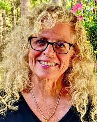 Kari Underwood's Instagram, Twitter & Facebook