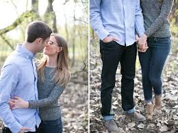 Super Cute Casual Outfits For A Woodsy Engagement Chicago Engagement Engagement Photography Engagement