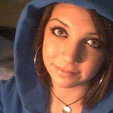 Becky Gee's Instagram, Twitter & Facebook