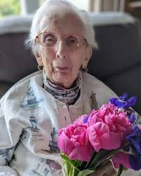 Robert Dalbeck's Instagram, Twitter & Facebook