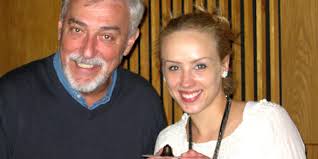 Oblíbená herečka petra hřebíčková se už zanedlouho dočká třetího potomka. Petra Hrebickova Herecka Mujrozhlas