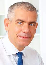 Top 20 Men S Hairstyles For Thin Hair 2016 Older Mens Hairstyles Thin Hair Men Balding Mens Hairstyles