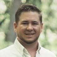 Leslie Shook's Instagram, Twitter & Facebook