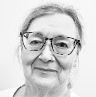 1300+ "Lyn" profiles