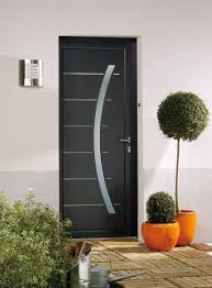 3 B Jpg 825 1119 Porte Entree Aluminium Portes D Entree Contemporaines Entree Maison