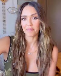 You so beautiful woman to Jessica alba 🥰🥰🥰🥰