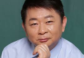 EEE professor receives prestigious communication science award