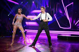Последние твиты от let's dance (@rtl_letsdance). Green Hippo Presence At Germany S Let S Dance Show Is Strictly Business Green Hippo