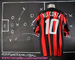 Namun foto di atas, yang menunjukkan keakraban. Rui Costa Manuel Dieci Football Entertainment
