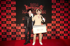 Currently exo consists of 9 members with tao, luhan, and kris having departed. Sment Exo On Twitter Exo 2014 Smtown Halloween Party Xiumin And Chen Http T Co Hbzo03n5qm