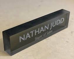 Wood Desk Name Plate Business Card Holder Secretary Gift Office Gift Boss Gift Personalized Gift Reception Area Desk Plate In 2020 Desk Name Plates Name Plate Custom Desk Name Plates