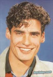 These 80's hairstyles were ridiculously huge! The Variety Of Short Hairstyles For Men With Curly Hair Allows Women And Men To Switch Up Their Appearan Curly Hair Men Mens Hairstyles Short Curly Hair Styles