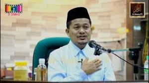 Download ayat2 ruqyah mp3 download gratis mudah dan cepat di lagump3. Download Lagu Bacaan Ayat Ruqyah Ustadz Sharhan Shafie Mp3 Video Gratis