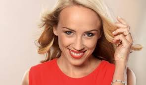 Her film debut was in the 2006 comedy i served the king of england. Petra Hrebickova O Novem Serialu Z Prostredi Univerzity Palackeho Serial Me Prinutil Zamyslet Se Kde Jsou Me Hranice Kultura Zpravy Olomoucka Drbna Zpravy Z Olomouce A Olomouckeho Kraje
