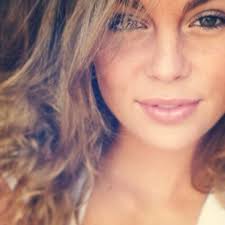 Emily Vest ✌ (@emsgotswagg)