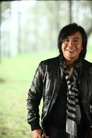 The true story of a heroic man, hunter patch adams, determined to become a medical doctor because he enjoys helping people. 9 Ari Lasso Ideas Lasso Concert Upcoming Events