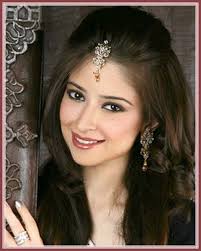 5 Celebrity Inspired Hairstyle For Indian Wedding Party Medium Length Hair Styles Hair Lengths Medium Hair Styles