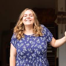 Guten Morgen Und Einen Knorke Sonntag Euch Nach Zu Vielen Drinks Und Zu Wenig Schlaf Bin Ich Hier Heute Mit Den Lowen Die Einzige Di Fashion Floral Tops Tops