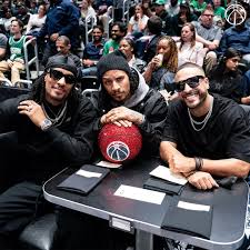 Larry & Laurent Bourgeois (@officiallestwins) • Instagram photos and videos