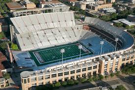 Where And What To Eat At Dkr Memorial Stadium During