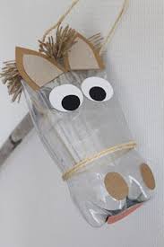 Paard maskers kopen beslist nl lage prijs ruime keus : Het Paard Van Sinterklaas Diy Knutsel Doenkids Knutsel Idee Sinterklaas Plastic Fles Sinterklaas