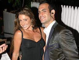 Party Girl History Of Alleged Tiger Woods Mistress Rachel Uchitel Surfaces New York Daily News