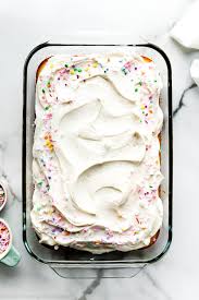 Most homemade sheet cake recipes are quarter sheet cakes, as full sheet cakes generally do not fit in most home ovens. Vanilla Sheet Cake With Whipped Buttercream Frosting Sally S Baking Addiction