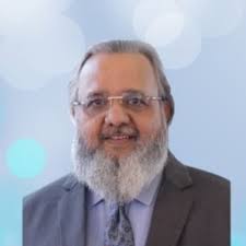 Giving a talk in National College of Business Administration & Economics