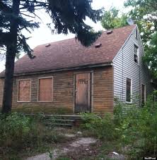 Eminem's Childhood Home In Detroit Burns After Woman Tried To Purchase It | HuffPost Life