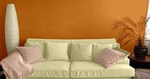 Farbgestaltung Fur Ein Wohnzimmer In Den Wandfarben Sahara My Sunrise My Peach
