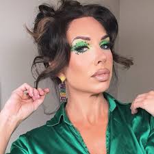 Whitney Cornett's Instagram, Twitter & Facebook