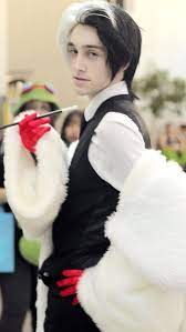 2021 movie disney's cruella cruella de vil cosplay costume version 2. 19 De Vil Ideas Cruella Cruella De Vil Cruella Deville