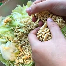 Schnell Einfach Yum Yum Salat Mom S Blog Der Familien Reiseblog Yum Yum Salat Salat Salate Rezepte Einfach