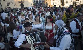 Adjudicadas más de 80 estancias para el Mercado Romántico-2024 –  rondaromantica.net