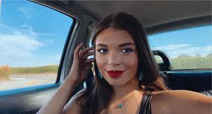 She'd say “go to hell” I'd say “I'll send you a post card” #treatyoakrevival