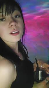 Sorry Not Sorry für das Glas in der Disco