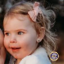 BreakingUpdate Harleigh has been found safe, according to the TBI.  -----------------------------------------------------------------------  #BreakingNews An Endangered Child Alert has been issued for 2-year-old  Harleigh Stover who went missing from ...