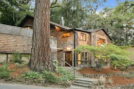 A california architect saves the essence of a 1910 house while adding a second story in a handsome. Modern Craftsman Amongst Redwoods Modern Home In Portola Valley On Dwell