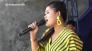 Tulang rusuk sakit adalah salah satu keluhan yang sering terjadi saat anda mengalami benturan, cedera, atau tekanan berlebih di bagian dada dan punggung. Permana Nada Tulang Rusuk Laura Varere By As Productions