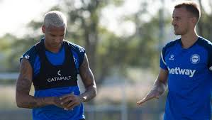 89' martín aguirregabiria (alavés) wins a free. Deyverson Already Trains With His Teammates From Alaves Junipersports