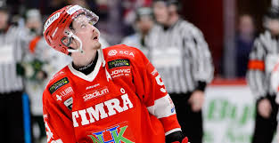 Jonathan dahlén just wants to get away from the media guy so he can hug his sister after his timrå ik advanced to the shl. Jonathan Dahlen Stannar I Timra Hockeybladet Nu