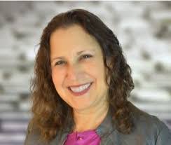 Sandy Weiner's Instagram, Twitter & Facebook