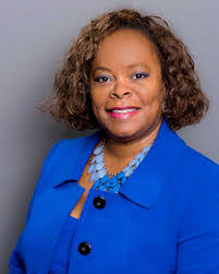 Shennell Mccloud's Instagram, Twitter & Facebook