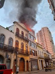 Best dining in marinha grande, leiria district: Incendio De Grandes Proporcoes Atinge Loja Na Lapa Rio De Janeiro O Dia