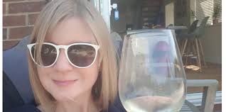 Sarah Bailey-Dobson is fundraising for Cancer Research UK