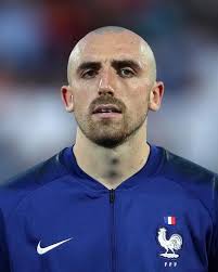 Respecting fans by hearing them without headphones